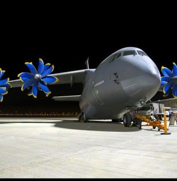 Unique antique AN-70 creates sensation at Saudi Arabia airshow