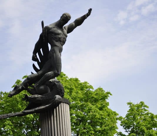 Death Match with Nazis, Three Best Players of the World, Top-10 Coach Ever – Dynamo Kiev’s 90th Anniversary!