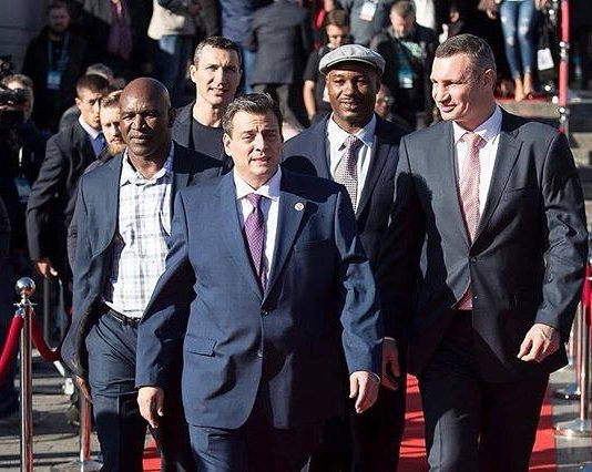 Lennox Lewis jokes in Kiev