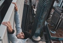 ‘Mustang Wanted’, a world famous roofer