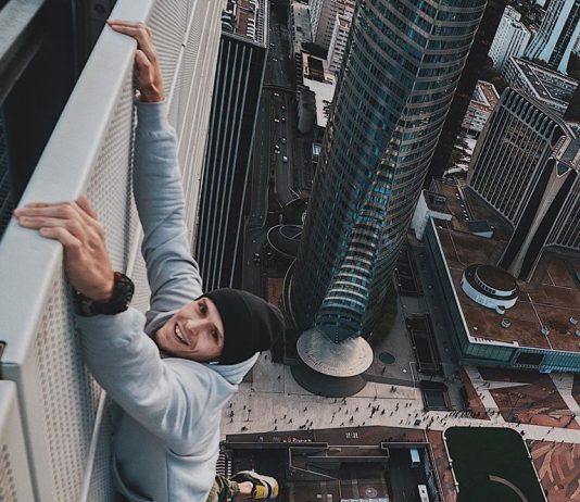 ‘Mustang Wanted’, a world famous roofer