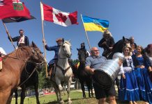 Cossacks on horseback, Ukrainian music accompany Stanley Cup through Dauphin, – CBC News