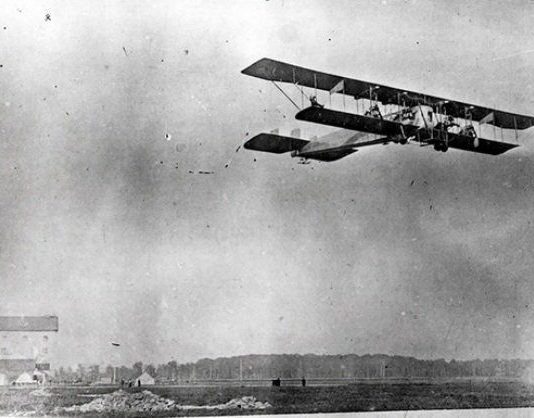 The largest pre-WW1 plane – Sikorsky’s S-22 ‘Ilya Muromets’ – made its maiden flight Feb 12, 1914