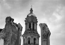 John Steinbeck describes the ruins of Kyiv-Pechersk Lavra, St. Sophia and sarcophagus of Yaroslav the Wise