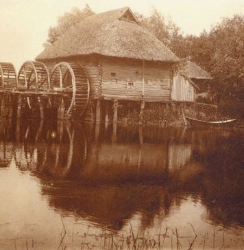 Three-wheeled water mill in Ukraine, 1900s