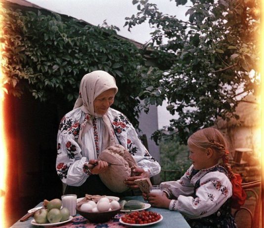Ukrainian rural breakast, 1950s