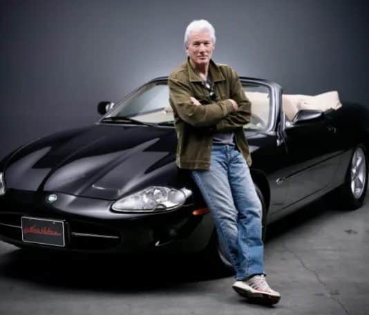 Richard Gere auctions his 30k-Mile 1999 Jaguar XK8 Convertible to support Ukraine