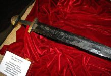 +Ulfberh+T Viking-type sword that most likely belonged to Kyiv King Sviatoslav the Brave