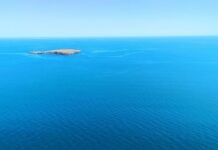 In antiquity, Ukrainian Snake island had Colossal statue of Apollo on it that was in the 1st century BC taken to Rome’s Capitolium. Island of Achilles was not far away.