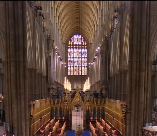 Ukrainian colors during King Charles III coronation