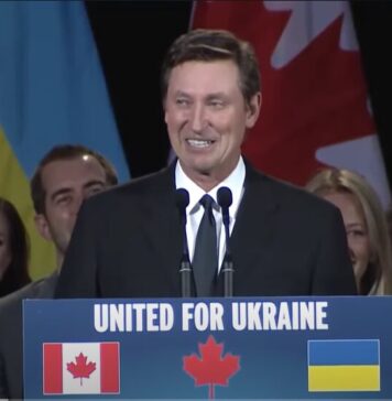 Wayne Gretzky during his ‘United For Ukraine’ speech: My Grandmother always called on me in Ukrainian language