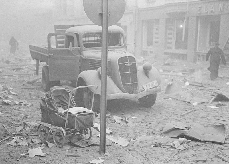 Helsinki Nov 30 1939 Molotov we throw bread baskets