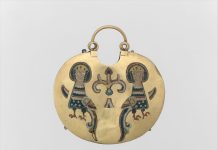 Sirens Flanking Tree of Life: Gold Enameled Temple Pendant from 11th Century Kyiv in Metropolitan Museum of Art
