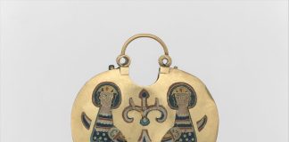 Sirens Flanking Tree of Life: Gold Enameled Temple Pendant from 11th Century Kyiv in Metropolitan Museum of Art