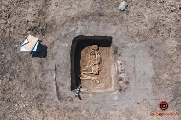 5,500-year-old Megalithic Kurgan in Ukraine: Origin of spectacular funeral rites of the Scythians and heroes of The Iliad? 5 489378574 24153236397609981 3069675933849059964 n