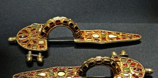 5th-Century Gold Fibulae Found in Austria in 1910: Made in Taurica/ Crimea?