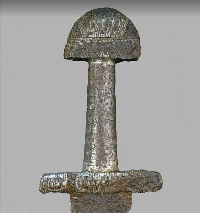 Kyiv Rus’ Influence on Czech, Bohemia Jewelry Ornamentation: 10th-century Rhyton with Floral Motif from Chernihiv Black Barrow 1 Sword found near Golden Gates in Kyiv ca 10th c